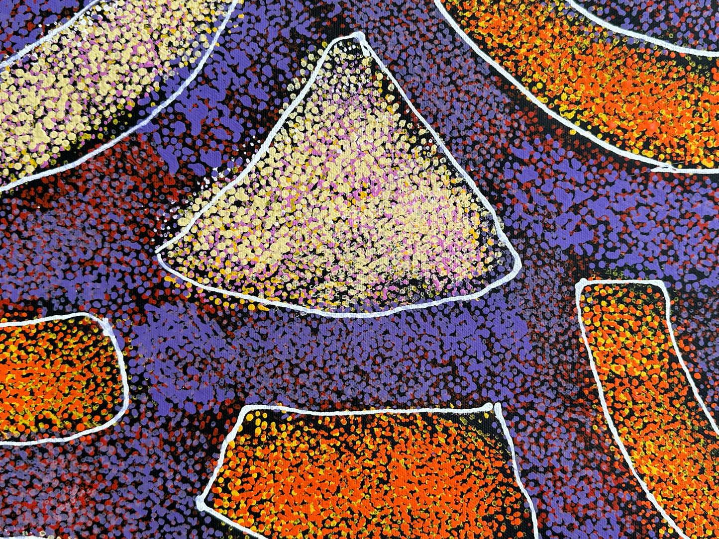 JANET GOLDER KNGWARREYE - Awelye (Body Paint)