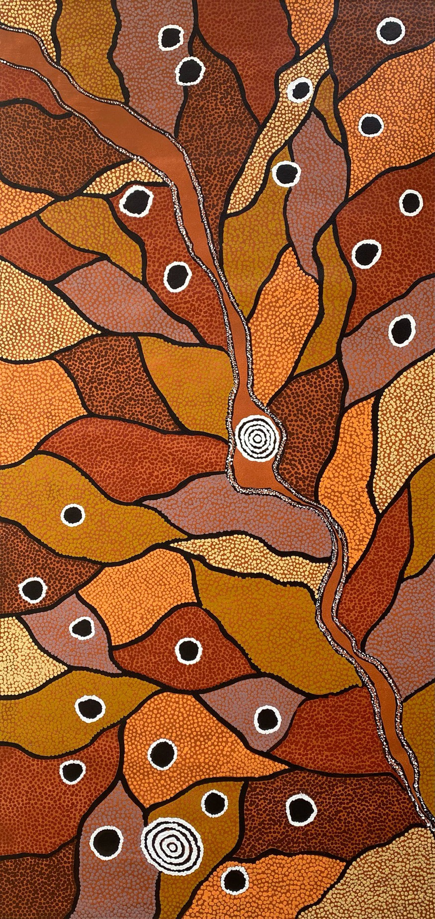 #lindyloubennett #country #indiginousart #aboriginalart #australianart #dockerriver #Kltukatjara #artforsale #paintingforsale #art #wallart #decor #interiordesign #interiordecor #artgallery #darwingallery #art #painting #topographyart #aerialart #knowledge #artstory #altyerreaboriginlartgallery #altyerreaboriginalart #artcollector #ochrecolours #gold #beautifulart #dotart #dotartpainting